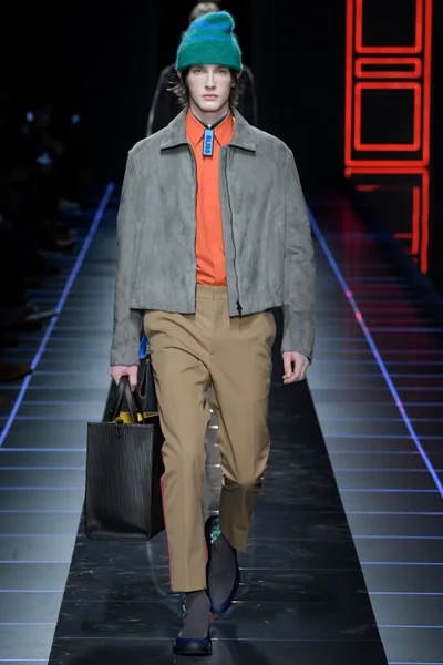 Look 22